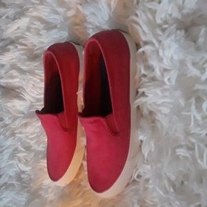 Sperry slip on sneakers